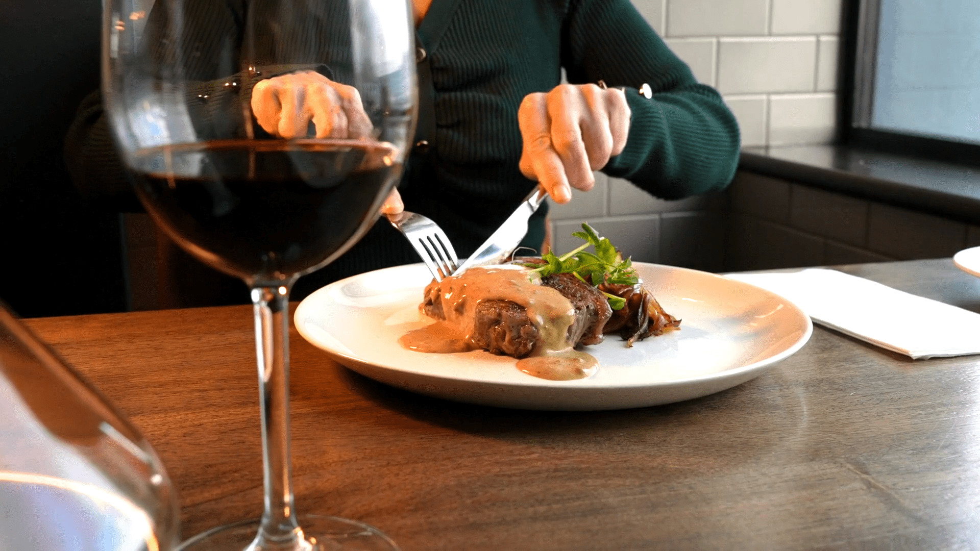 dooleys-seafood-and-steakhouse-restaurant-gallery-03-1.jpg