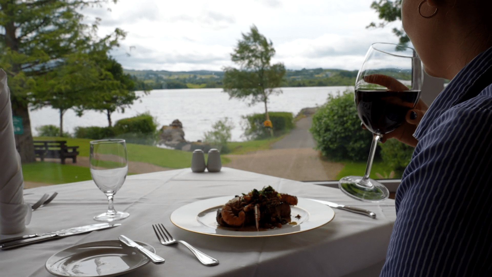harveys-point-lough-eske-co-donegal-gallery-02-1.jpg