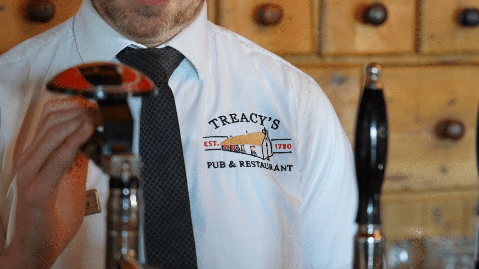 treacys-bar-restaurant-gallery-07-1.jpg